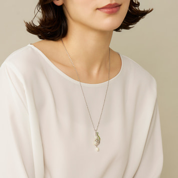 白蝶貝 すずらん ネックレス