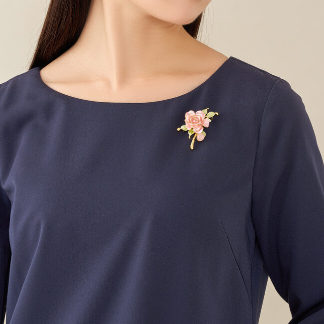 ローズクォーツ バラ ブローチ