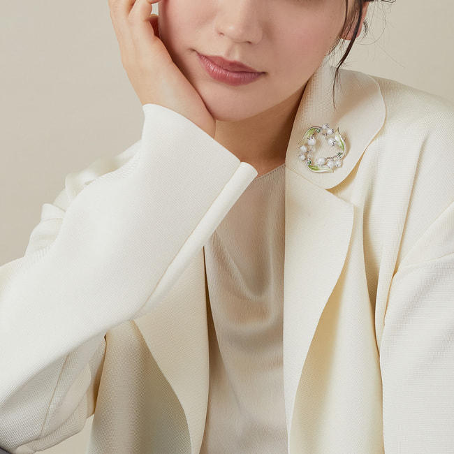 すずらん リースブローチ