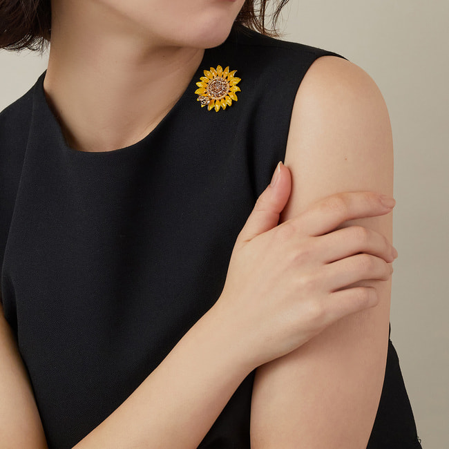 ひまわり ブローチ