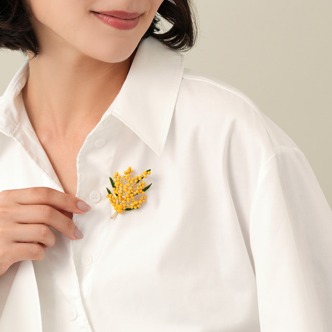 ミモザ ブローチ